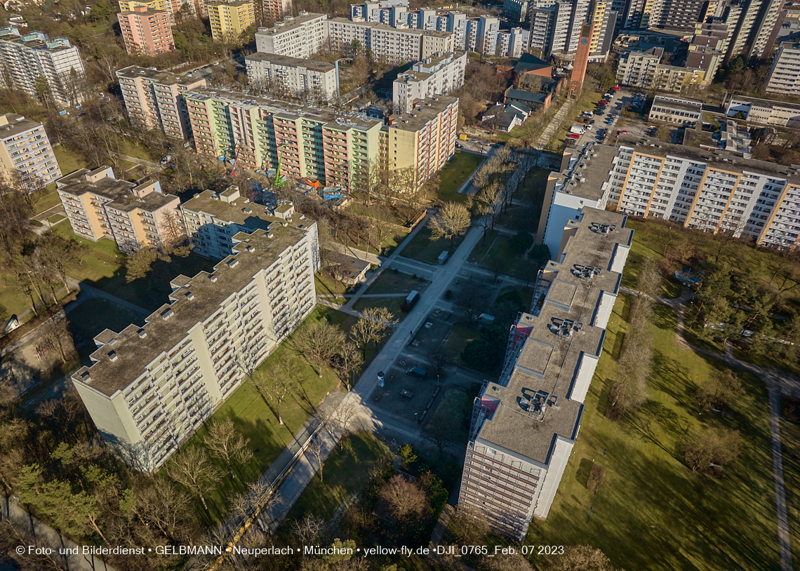 07.02.2023 - Luftbilder von der Sanierung in der Kurt-Eisner-Straße in Neuperlach